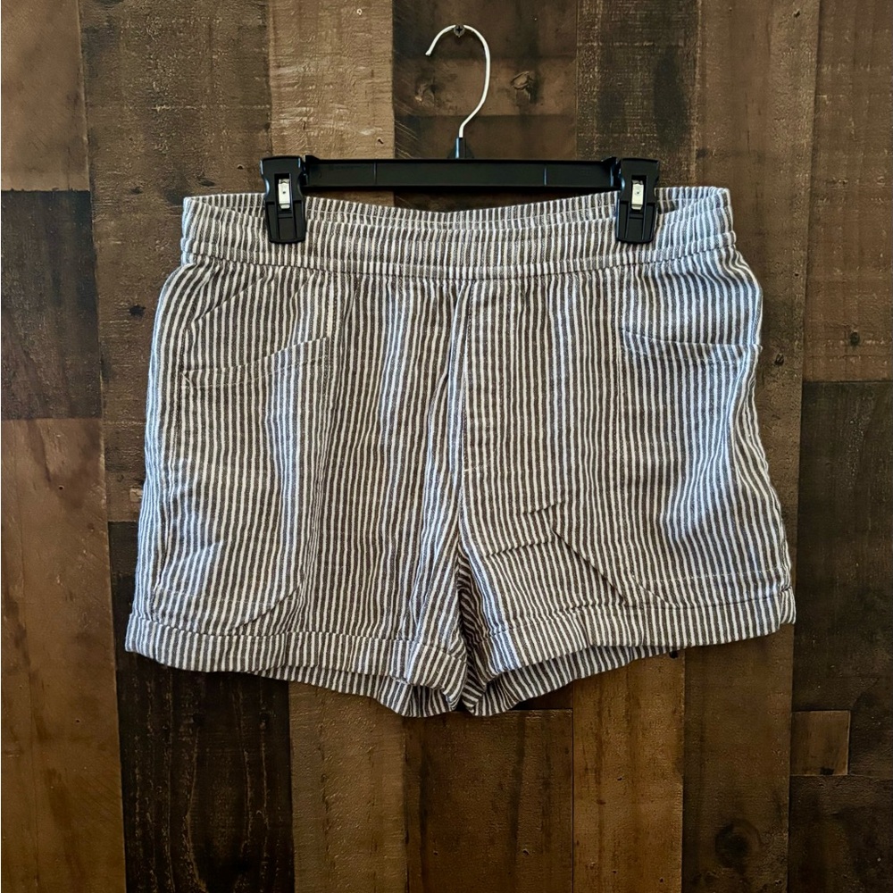 Women’s Sz M Striped Old Navy Casual Linen-Blend Women’s Shorts - Gray/White